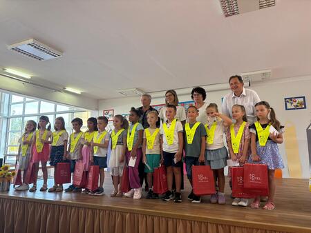 Sprejem prvošolcev v OŠ Dutovlje; Vir: Občina Sežana